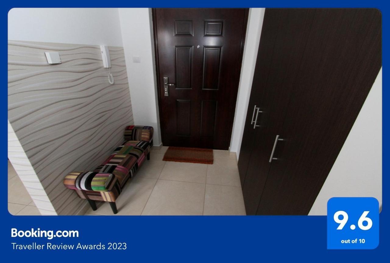 Blonde River Apartman Soter Szeged Exteriör bild